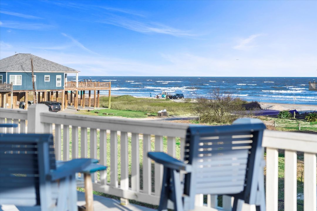 002 DSC09691 scaled | Beachhouse | Texas | TX | Vacation Homes | Galveston | Crystal Beach | Kokomo | Breezy Days | Beachfront Elegance | Sunrise Serenity | Southern Sands Property Management, LLC